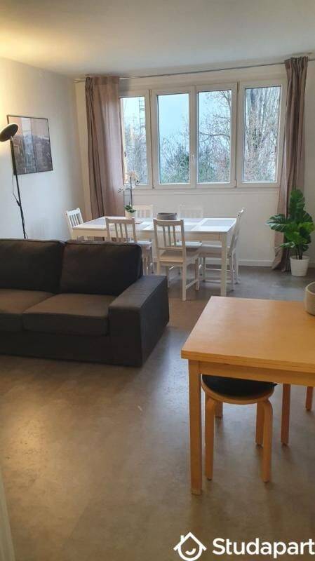 1 pièce 11 m² · à Chilly-Mazarin · 11 m² · 620 €