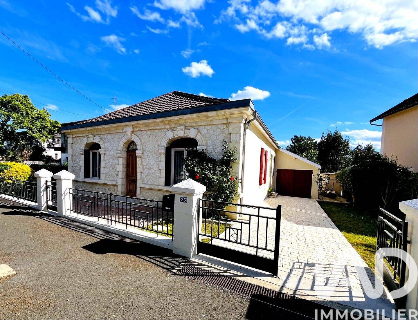 Maison 8 pièces 175 m² · à Pineuilh · 175 m² · 335 000 €