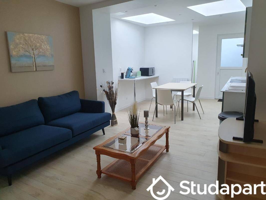 1 pièce 12 m² · à Croix · 12 m² · 550 €