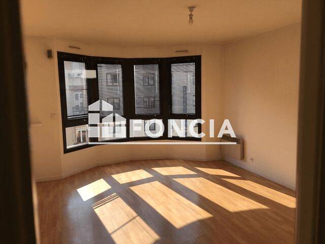 Appartement 3 pièces 69 m² · à Reims · 68,8 m² · 955 €