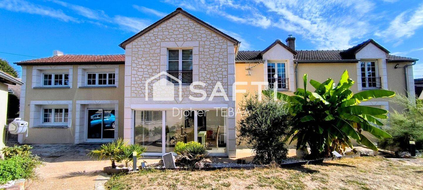 Maison 9 pièces 189 m² · à Fontaine-Simon · 189 m² · 255 000 €
