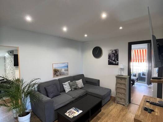 Appartement à louer 1 400 € 3 pièces 2 chambres 55 m² Étage 1/4 La Mer-Le Puadon-Cannes Eden Vallauris 06220