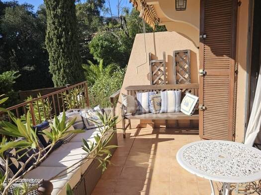 Appartement à vendre 185 000 € 2 pièces 1 chambre 30 m² RDC/2 Nord Cavalaire-sur-Mer 83240