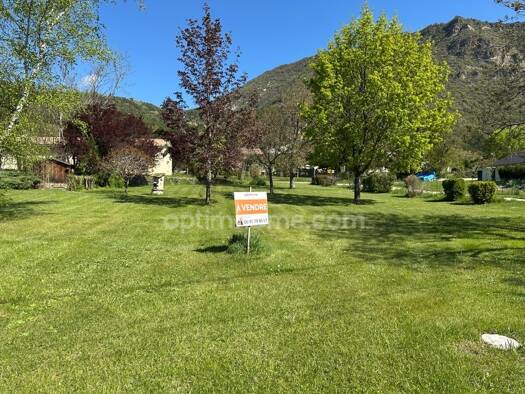 Terrain constructible à vendre 133 000 € 1 578 m² de terrain Veynes 05400
