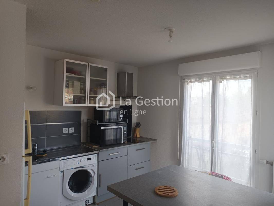 Appartement 2 pièces 47 m² · à Vaulx-en-Velin · 47 m² · 810 €/mois