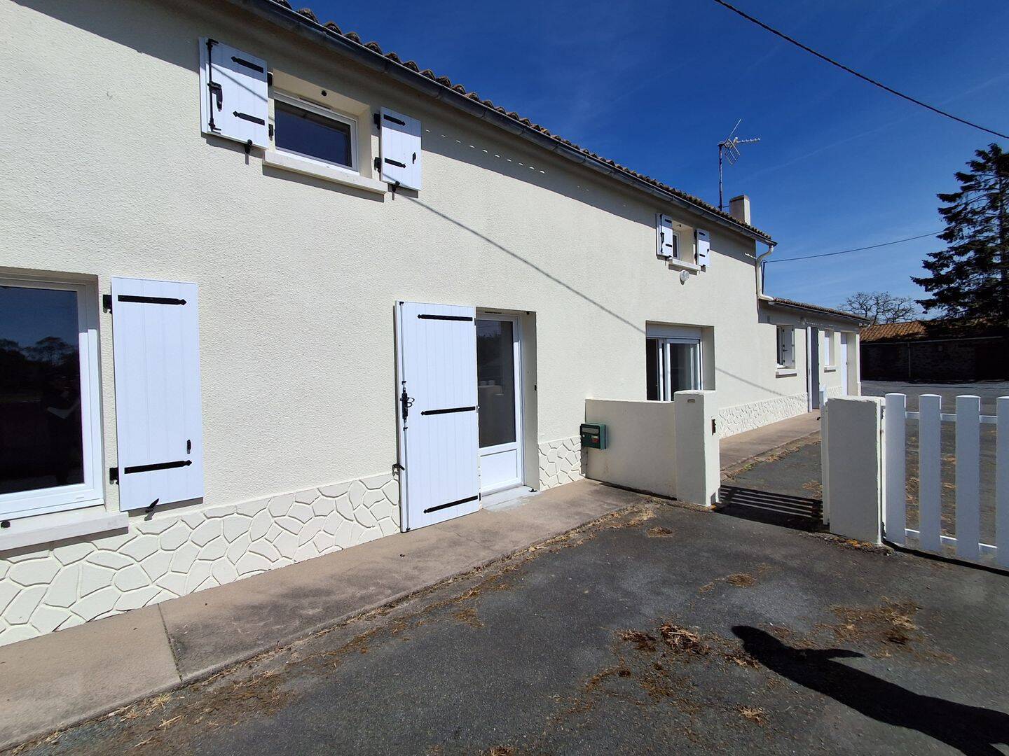 Maison 4 pièces 93 m² · à Bressuire · 92,7 m² · 650 €