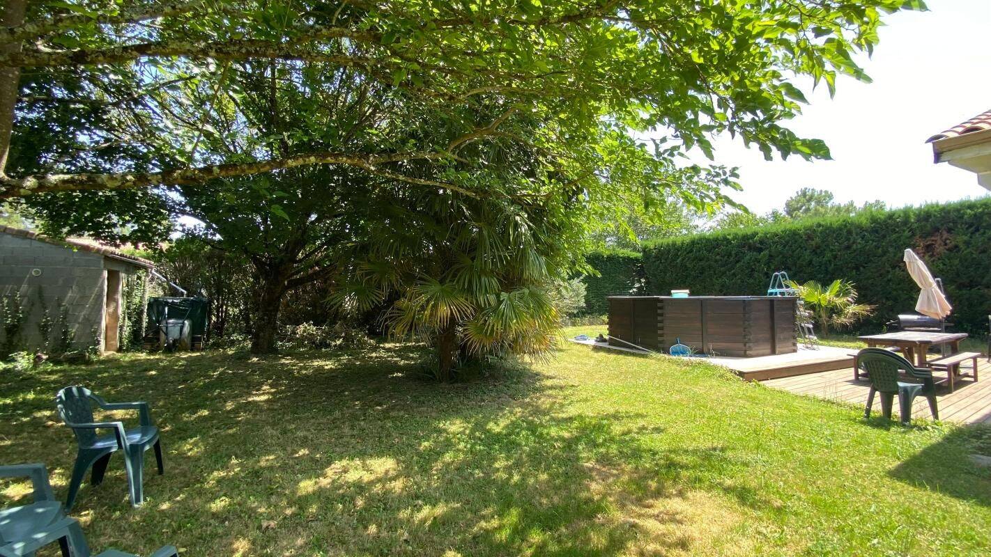 Maison 5 pièces 130 m² · à Bon-Encontre · 130 m² · 237 000 €