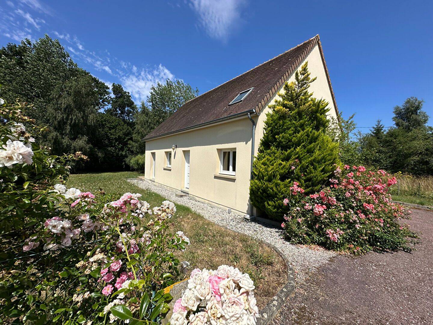 Maison 5 pièces 119 m² · à Monceaux-en-Bessin · 118,7 m² · 299 990 €