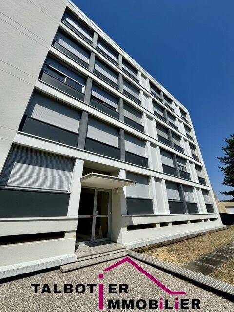 Appartement 3 pièces 57 m² · à Clermont-Ferrand · 56,7 m² · 139 000 €