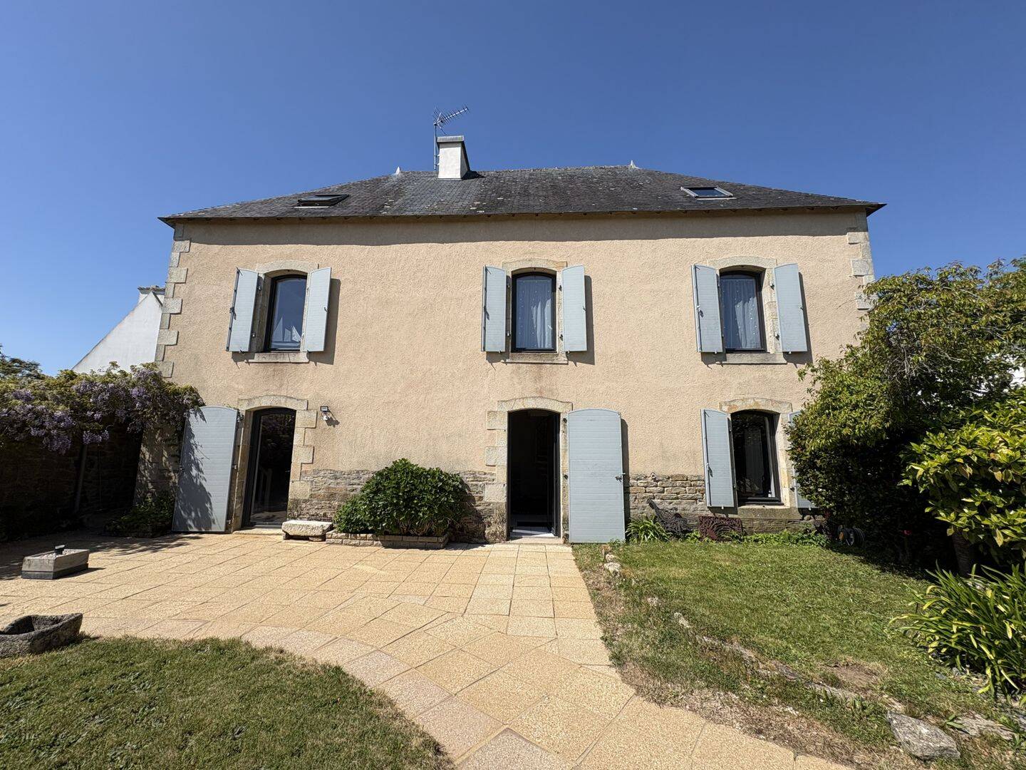 Maison 6 pièces 190 m² · à Gouesnach · 190 m² · 449 700 €