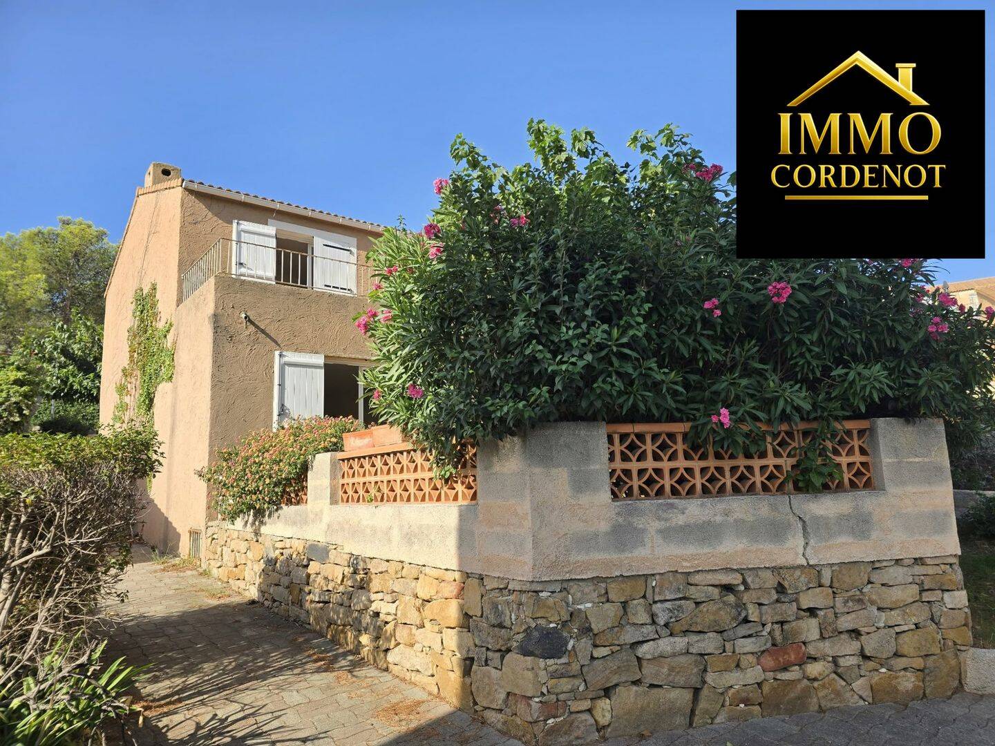 Maison 5 pièces 105 m² · à Carqueiranne · 105 m² · 480 000 €