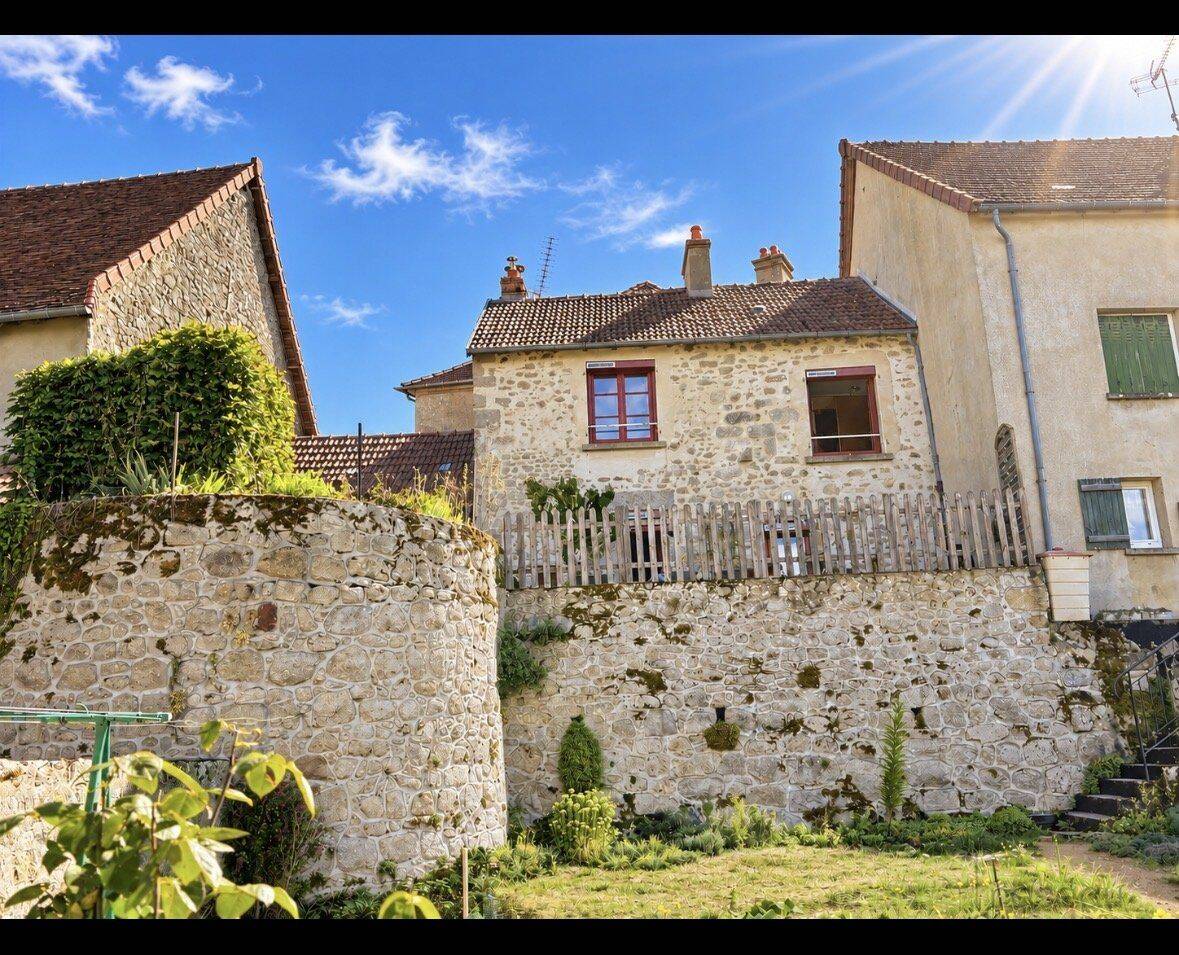Maison 3 pièces 60 m² · à Chénérailles · 60 m² · 62 000 €