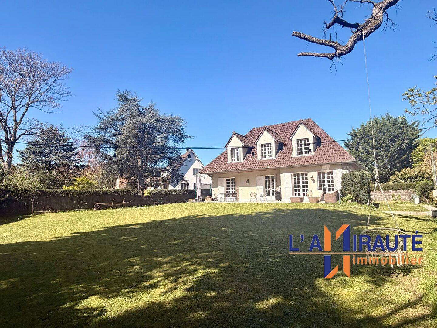 Maison 6 pièces 117 m² · à Maisons-Laffitte · 117 m² · 1 599 000 €