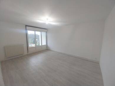 Appartement à louer 411 € 3 pièces 2 chambres 63 m² 1er étage Nouveau Semur-en-Auxois 21140