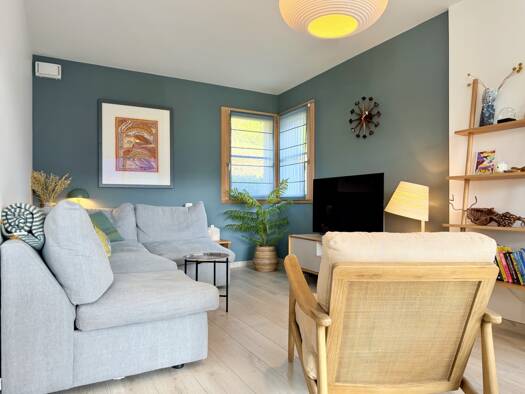 Appartement à vendre 577 000 € 3 pièces 2 chambres 74 m² RDC/2 Talloires-Montmin 74290