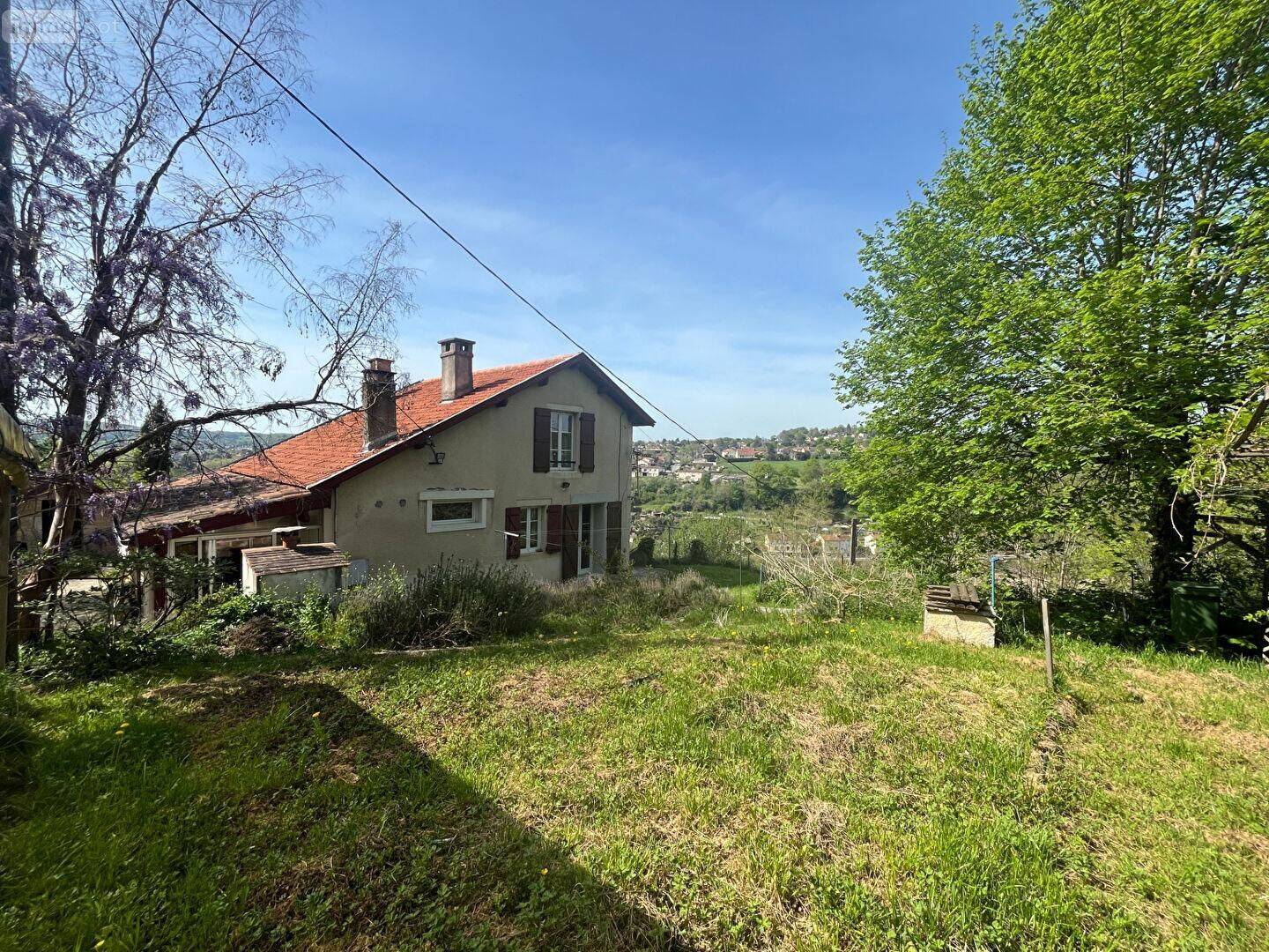 Maison 4 pièces 100 m² · à Figeac · 100 m² · 198 700 €