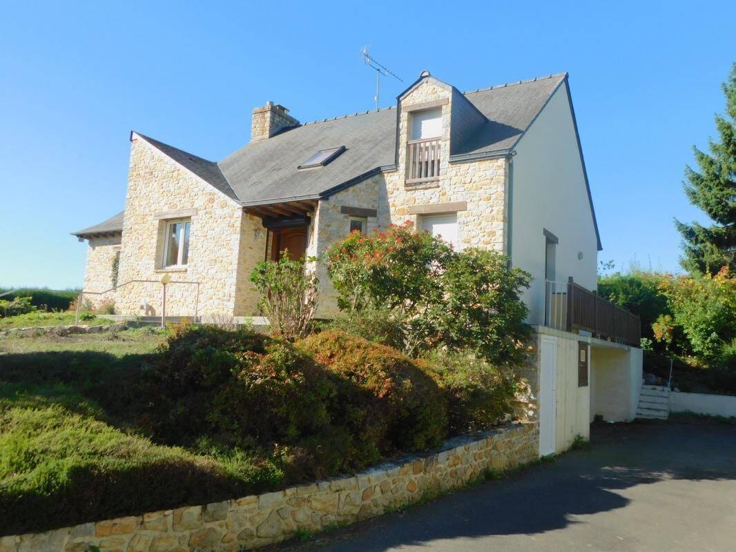 Maison 5 pièces 142 m² · à Billé · 142 m² · 268 500 €