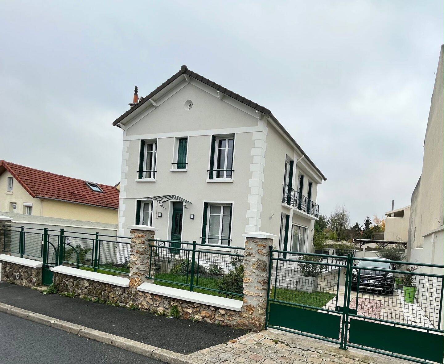 Maison 7 pièces 190 m² · à Châtillon · 190 m² · 3 800 €/mois