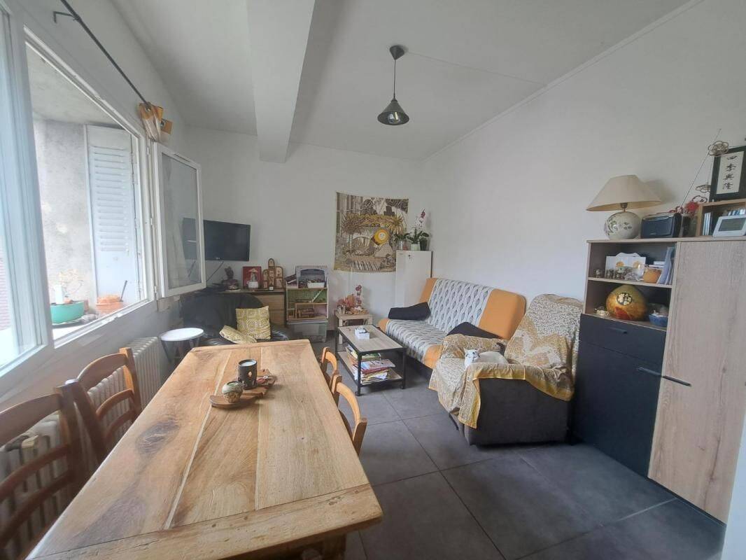 Appartement 2 pièces 43 m² · à La Tour-du-Pin · 43 m² · 489 €/mois