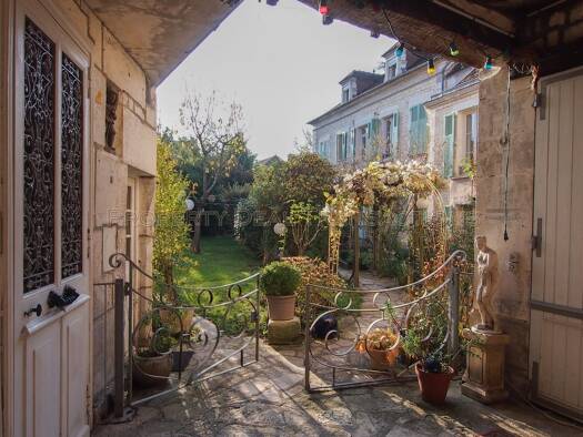 Maison à vendre 399 000 € 10 pièces 6 chambres 500 m² 1 000 m² de terrain Tonnerre 89700