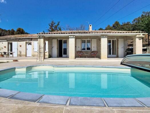 Maison à vendre 429 000 € 4 pièces 3 chambres 141,4 m² 12 400 m² de terrain Oraison 04700