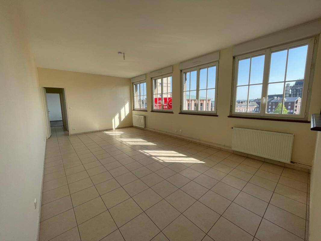 Appartement 3 pièces 71 m² · à Abbeville · 71,1 m² · 660 €