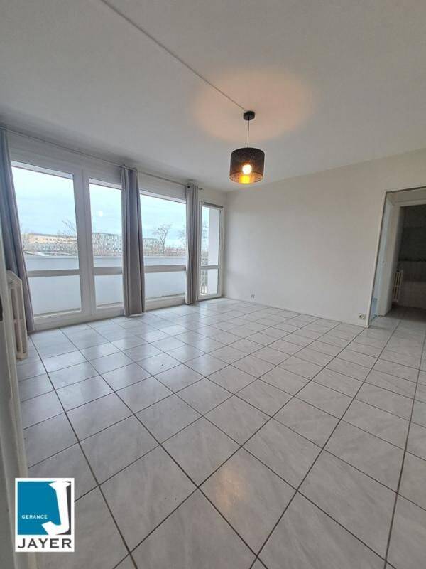 Appartement 2 pièces 38 m² · à Chalon-sur-Saône · 38 m² · 560 €