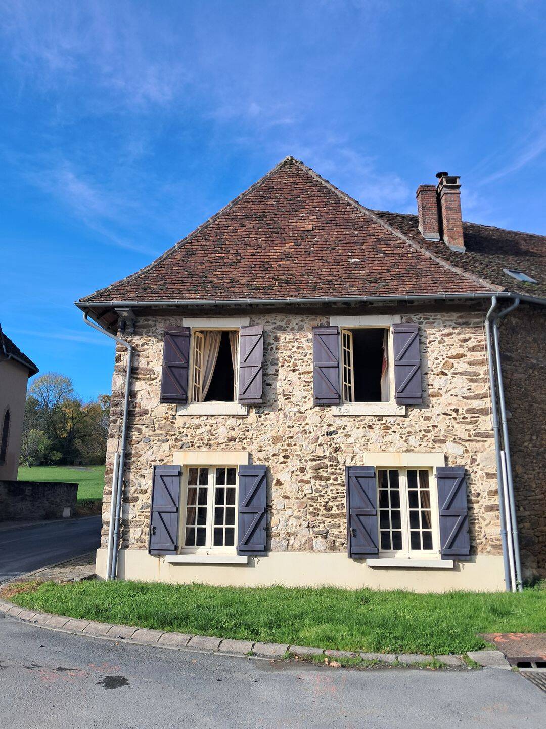 Maison 8 pièces 210 m² · à Lubersac · 210 m² · 128 700 €