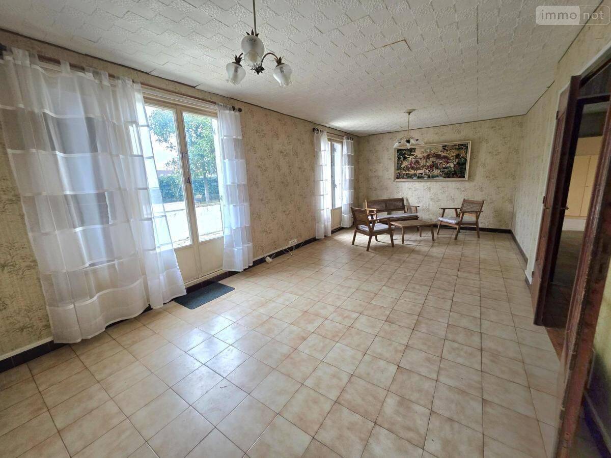 Maison 4 pièces 94 m² · à Vierzon · 93,6 m² · 112 024 €