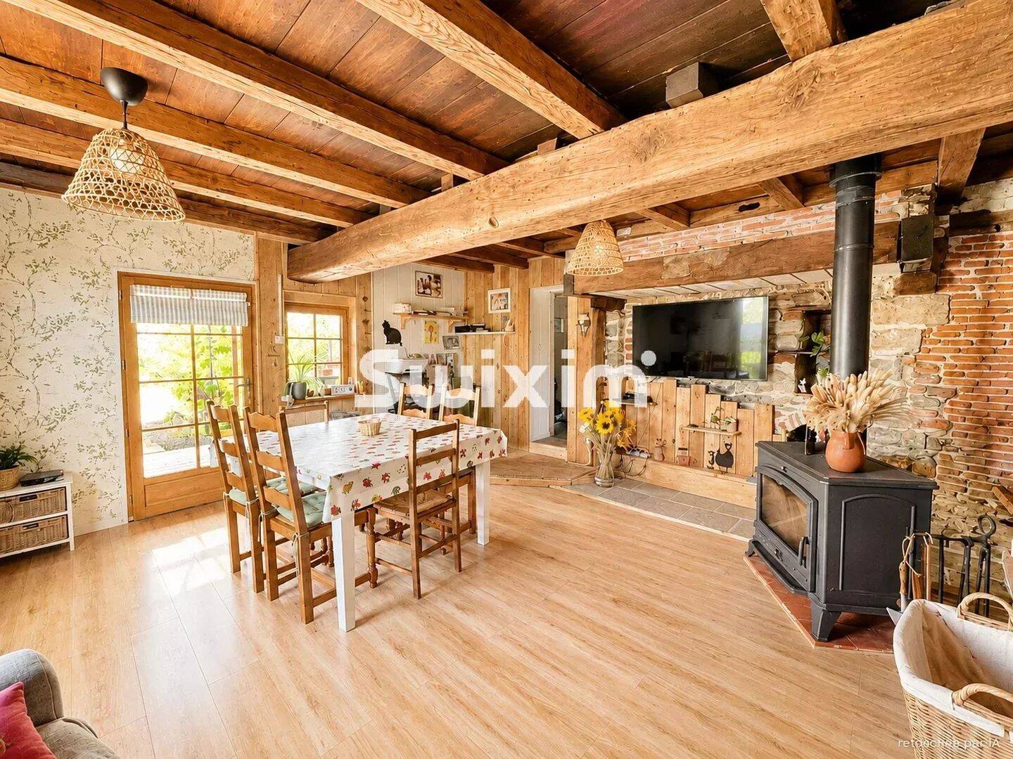 Maison 4 pièces 96 m² · à Bletterans · 96,3 m² · 195 000 €