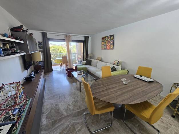 Appartement à vendre 294 000 € 3 pièces 2 chambres 67 m² Étage 2/7 Mirandoles Le Cannet 06110