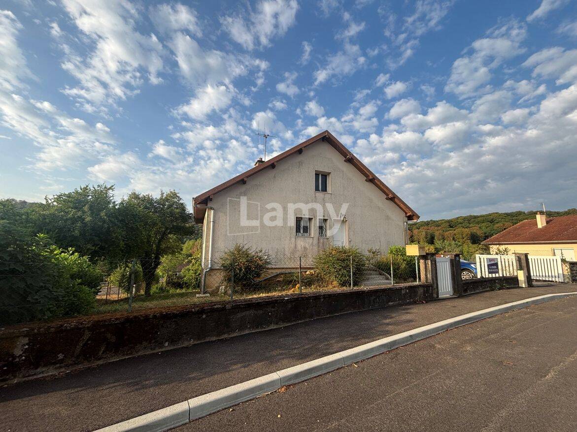 Maison 3 pièces 97 m² · à Marchaux-Chaudefontaine · 96,6 m² · 950 €