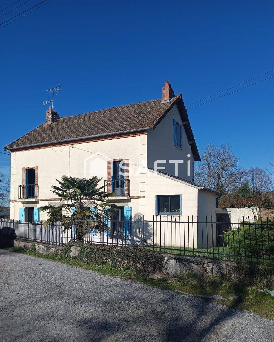 Maison 6 pièces 156 m² · à Lavaveix-les-Mines · 156 m² · 135 500 €