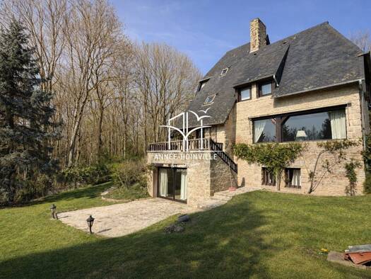 Villa à vendre 1 440 000 € 9 pièces 7 chambres 225,3 m² 3 000 m² de terrain Deauville 14800