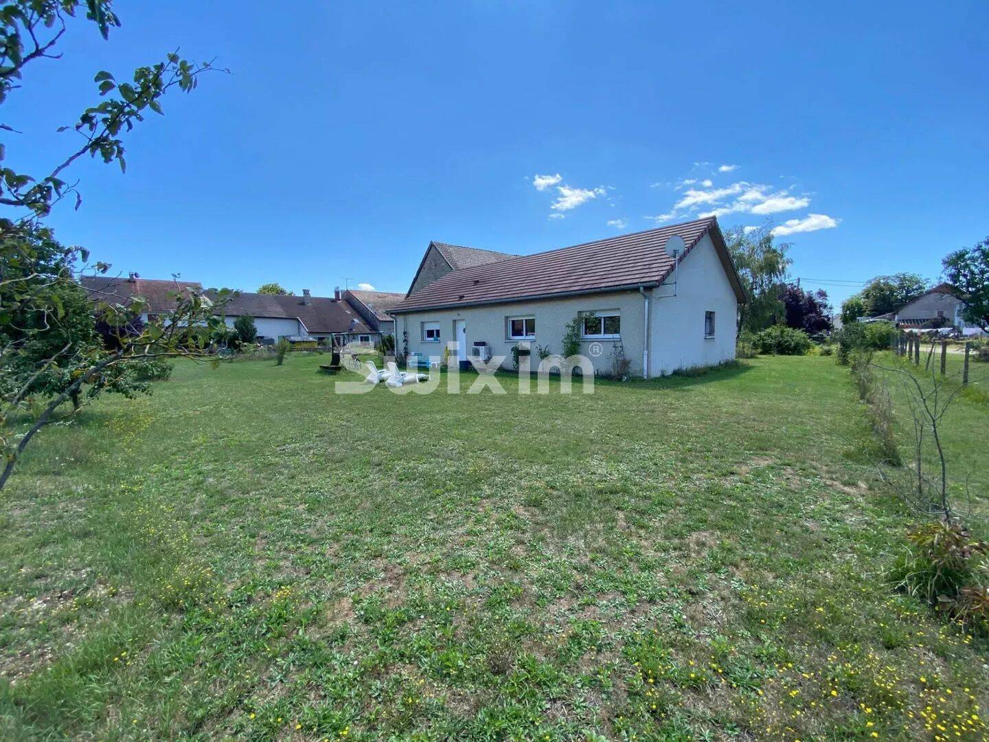 Maison 5 pièces 113 m² · à Montigny-sur-l'Ain · 113,1 m² · 900 €/mois