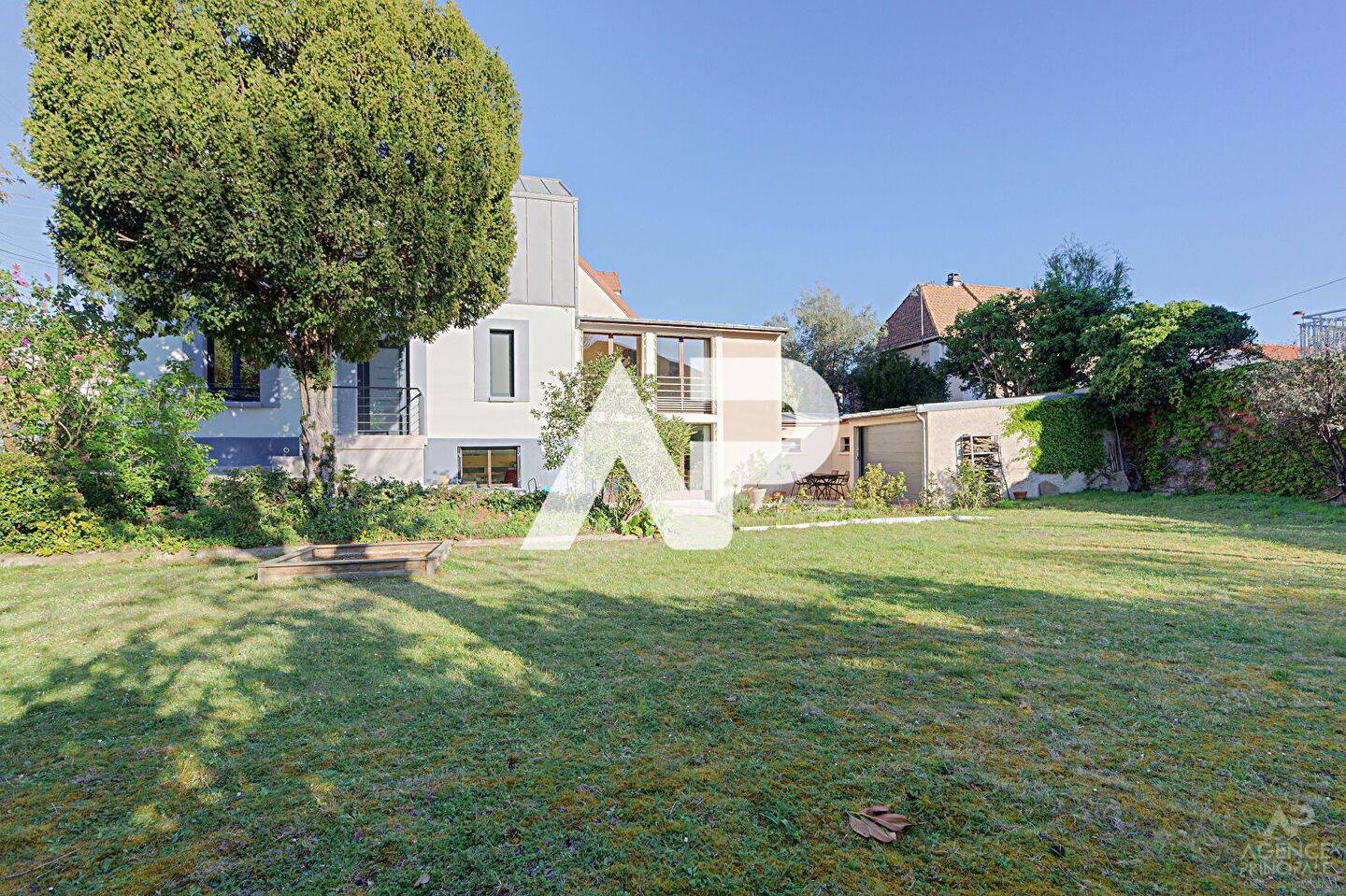 Maison 5 pièces 120 m² · à Rueil-Malmaison · 120 m² · 1 090 000 €