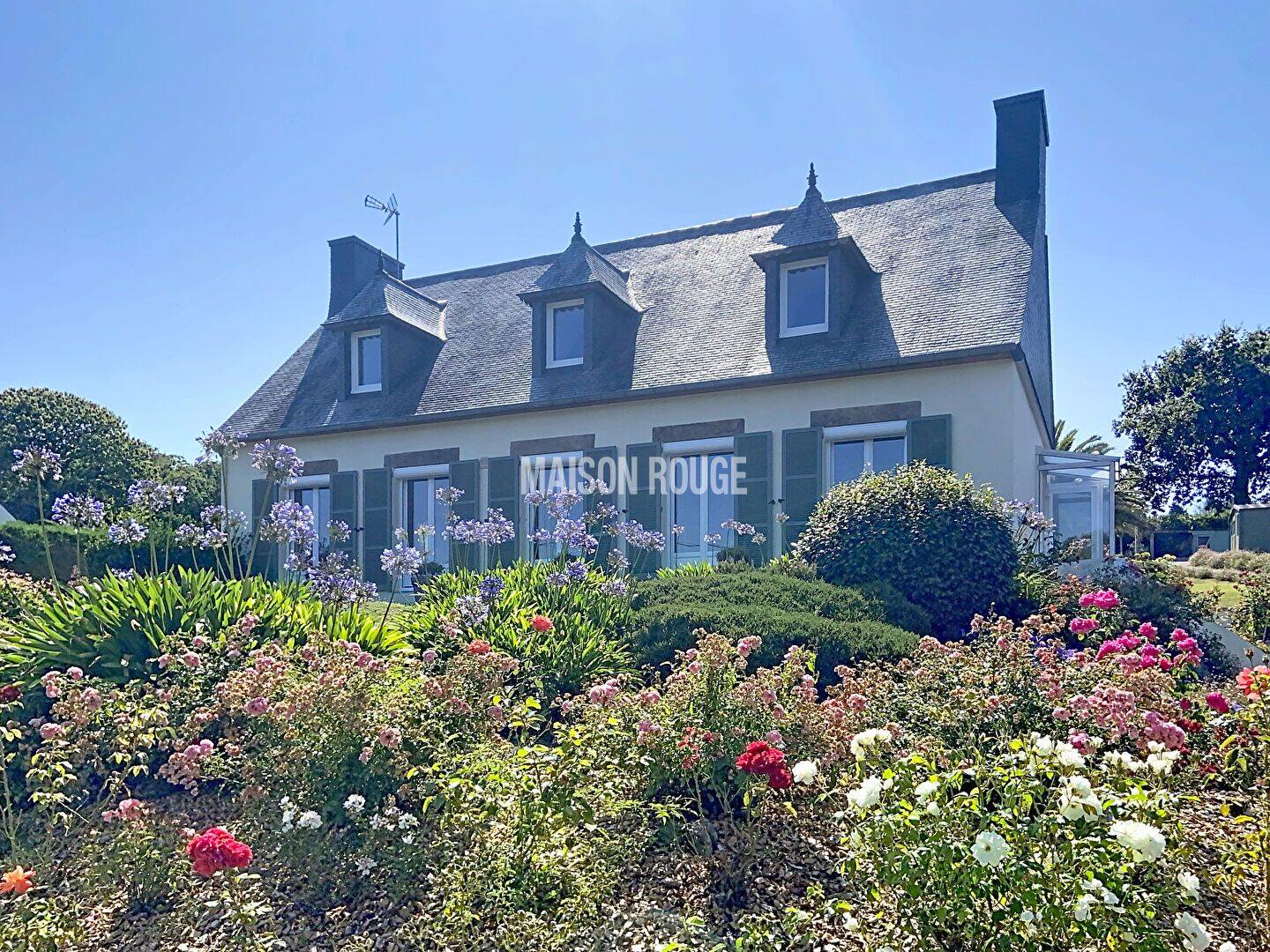 Maison 11 pièces 185 m² · à Saint-Quay-Perros · 185 m² · 544 960 €