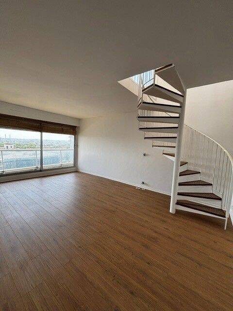 Appartement 5 pièces 107 m² · à Saint-Maurice · 107,1 m² · 2 550 €/mois