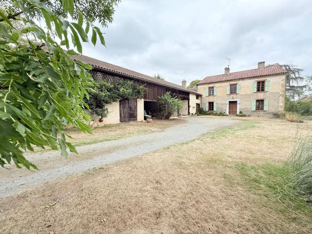 Maison 5 pièces 267 m² · à Miélan · 267 m² · 360 000 €