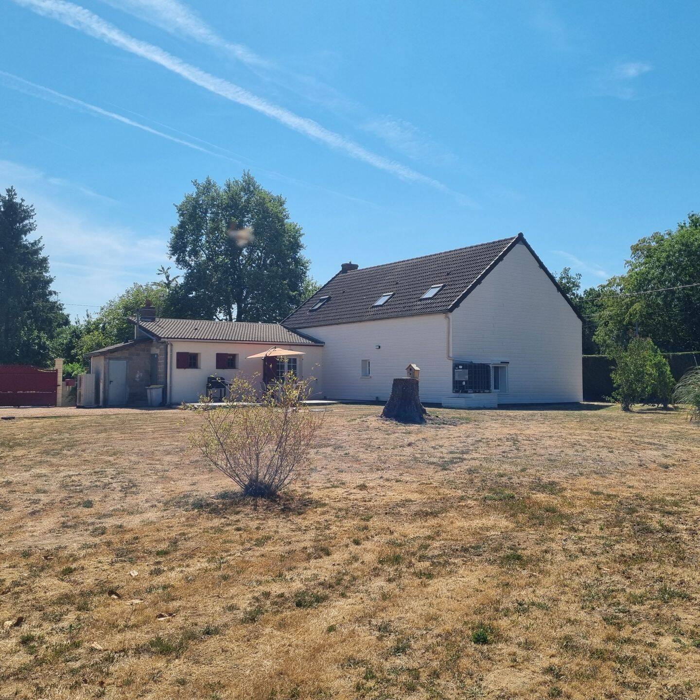 Maison 6 pièces 157 m² · à Lignerolles · 157 m² · 233 000 €