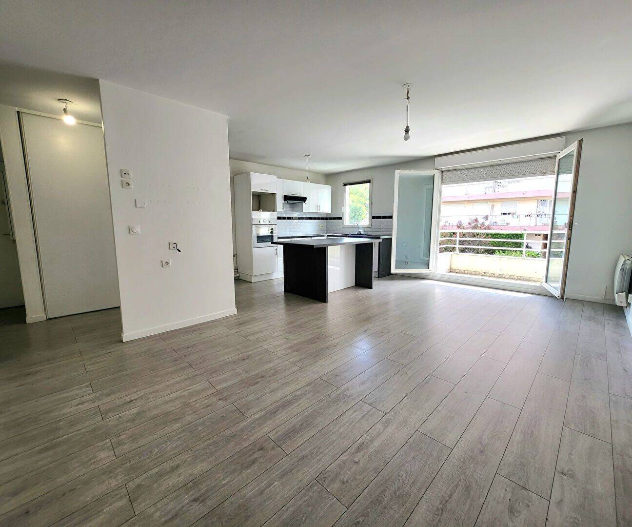 Appartement 3 pièces 65 m² · à Épinay-sur-Seine · 65 m² · 258 000 €