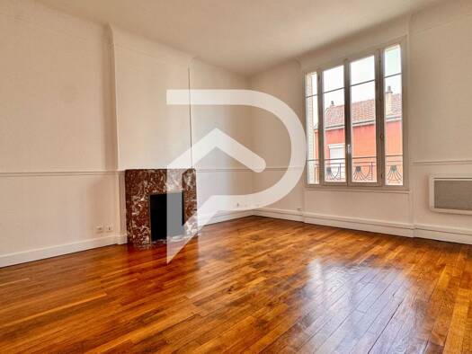 Appartement à vendre 270 000 € 3 pièces 2 chambres 58 m² Étage 1/2 Juillet Zola Alfortville 94140