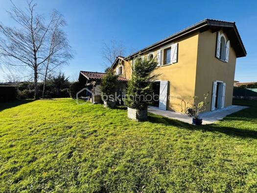 Maison à vendre 739 000 € 7 pièces 5 chambres 210 m² 1 086 m² de terrain Montanay 69250