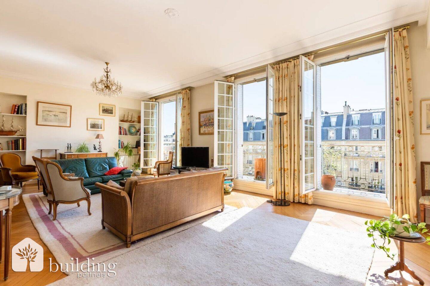 Appartement 7 pièces 220 m² · à Paris 17ème Arrondissement · 220 m² · 2 590 000 €