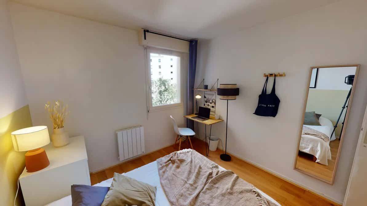 Appartement 1 pièce 15 m² · à Lyon 2ème Arrondissement · 15 m² · 745 €/mois
