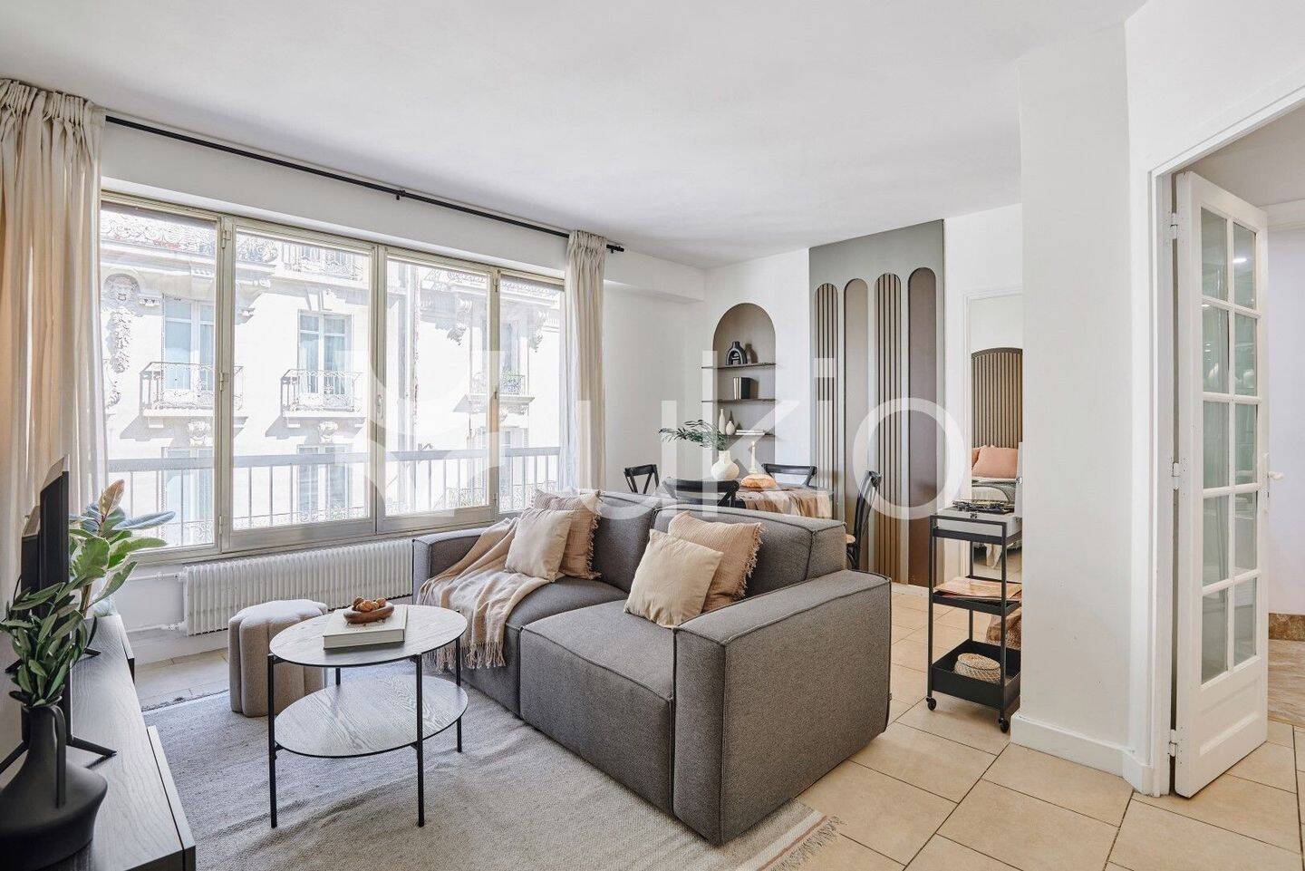 Appartement 3 pièces 65 m² · à Paris 16ème Arrondissement · 65 m² · 4 680 €