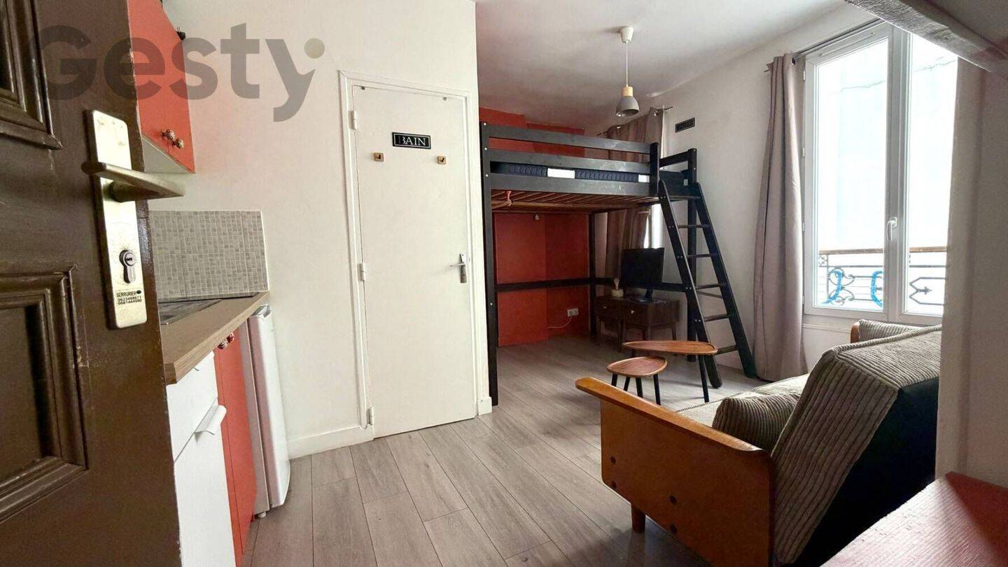 Appartement 1 pièce 16 m² · à Paris 18ème Arrondissement · 16 m² · 800 €