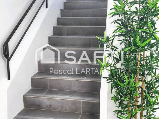 Espace bureau à vendre 265 000 € 216 m² de bureaux Préfecture Lons-le-Saunier 39000