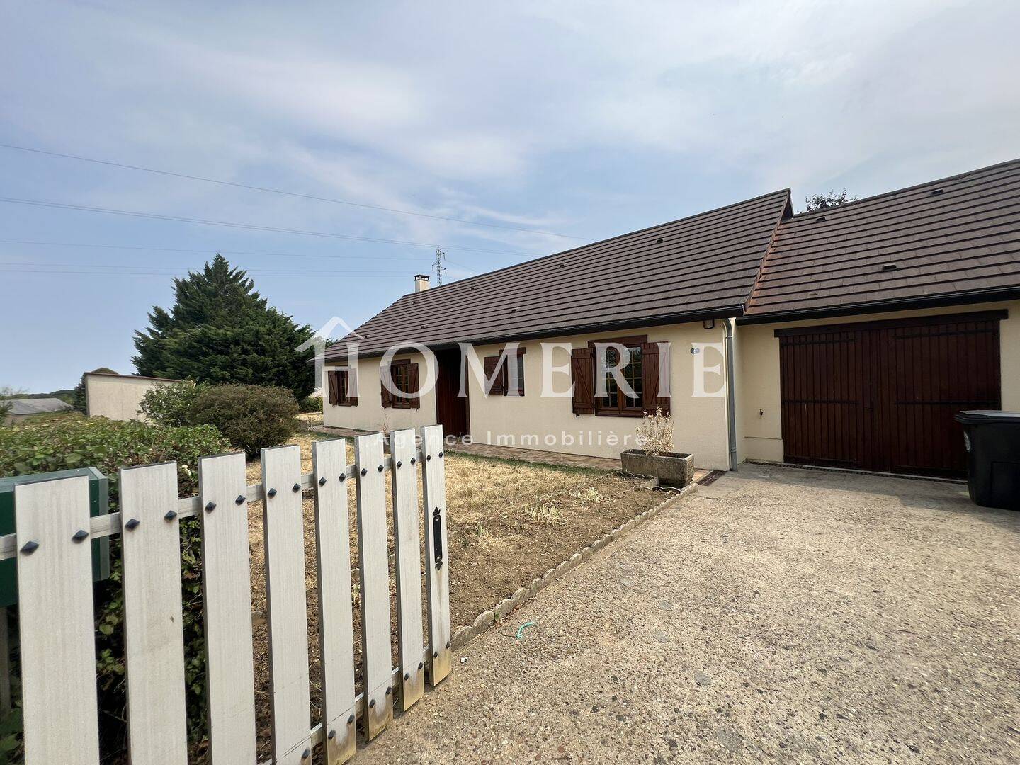 Maison 4 pièces 115 m² · à Sury-en-Vaux · 114,6 m² · 130 000 €