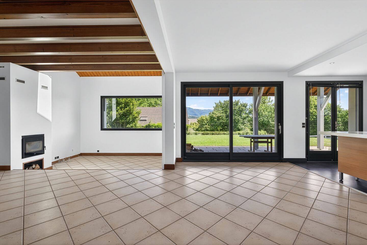 Maison 6 pièces 222 m² · à Entrelacs · 222 m² · 575 000 €